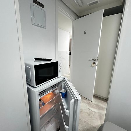 Habitaciones Doble Con Bano Privado En El Centro De Madrid Exterior foto