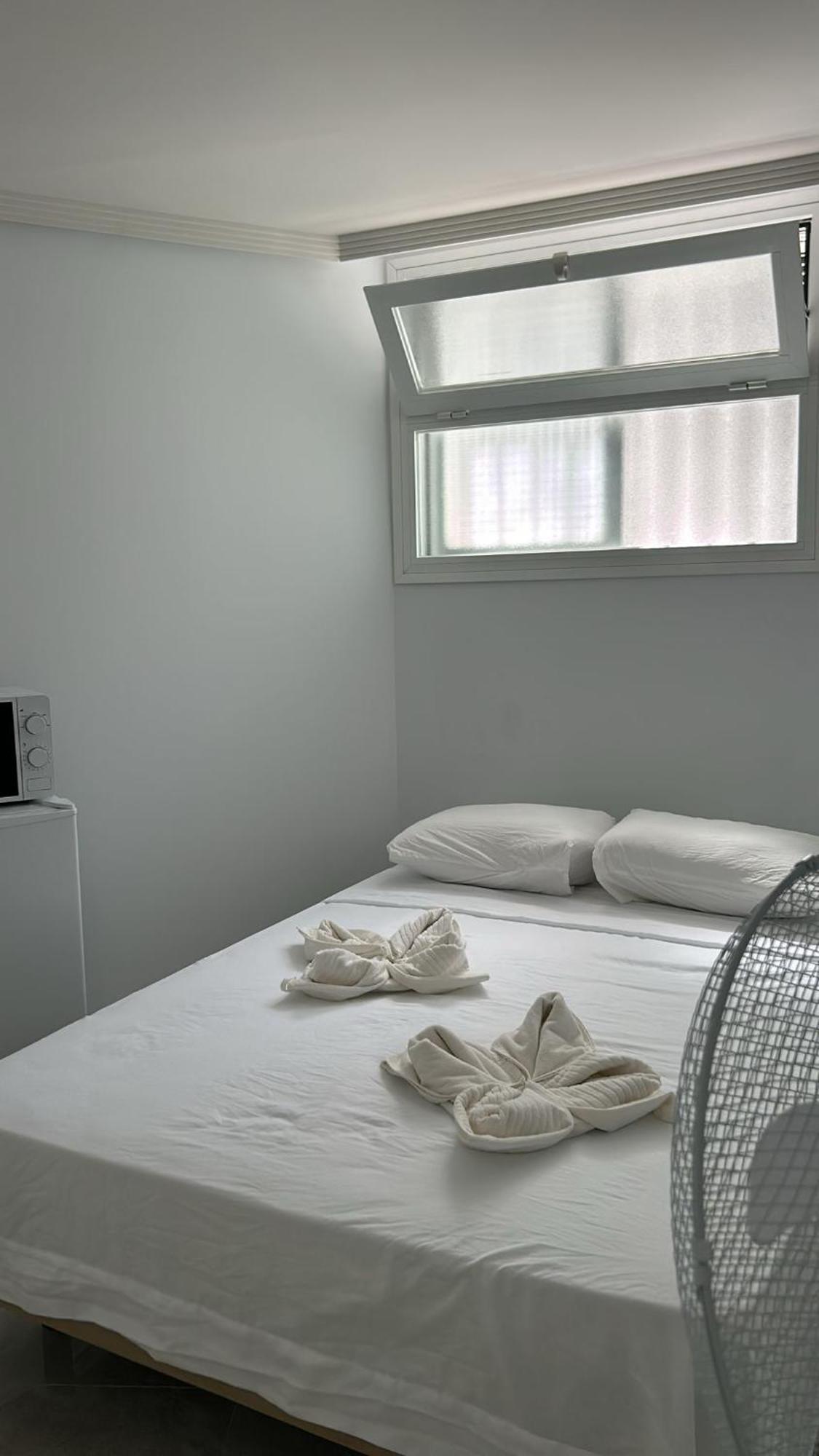 Habitaciones Doble Con Bano Privado En El Centro De Madrid Exterior foto